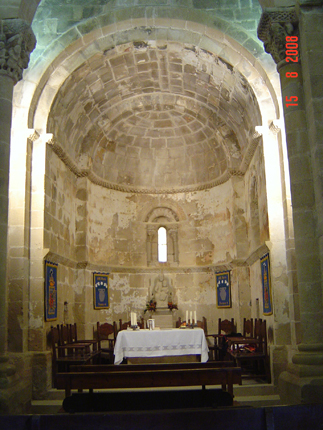 La Basílica de Santa María de la Piscina, preparada para la Santa Misa