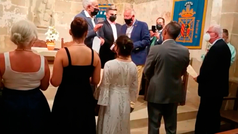 Momento del recibimiento de nuevos diviseros