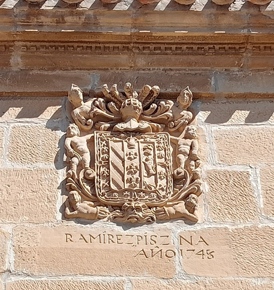 Escudo de Armas del apellido Ramírez de la Piscina