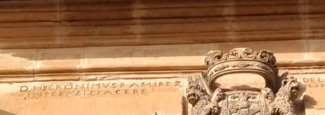 Escudo de la familia Ramírez de la Piscina